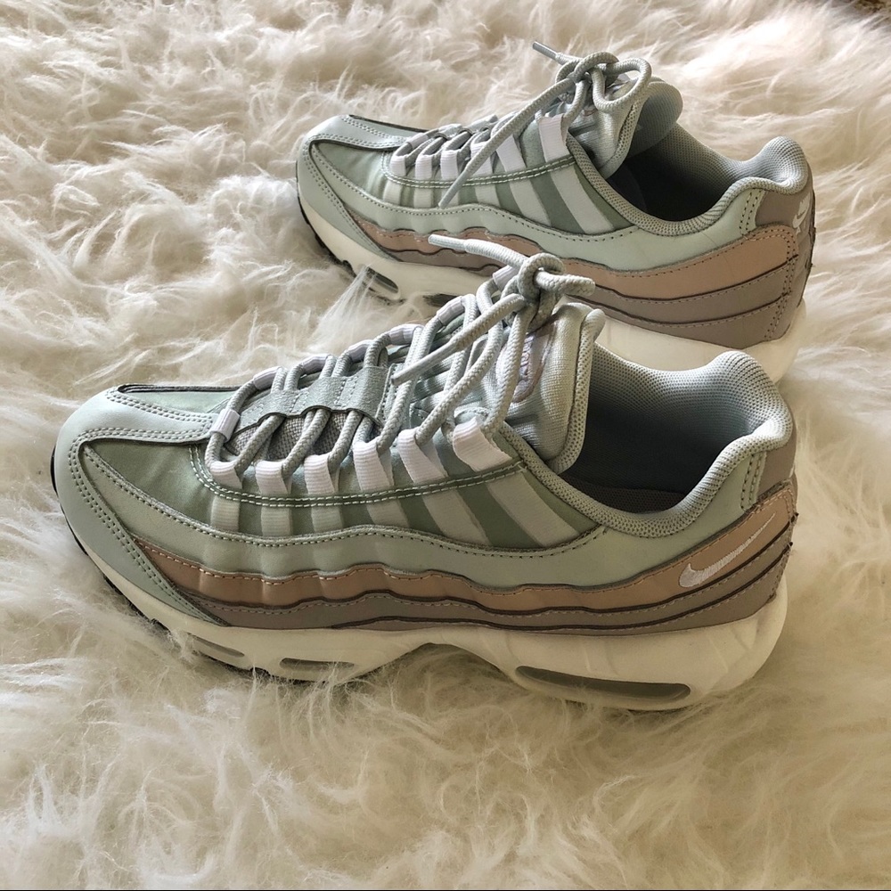 Nike Air Max 95 - Picture 6 of 7